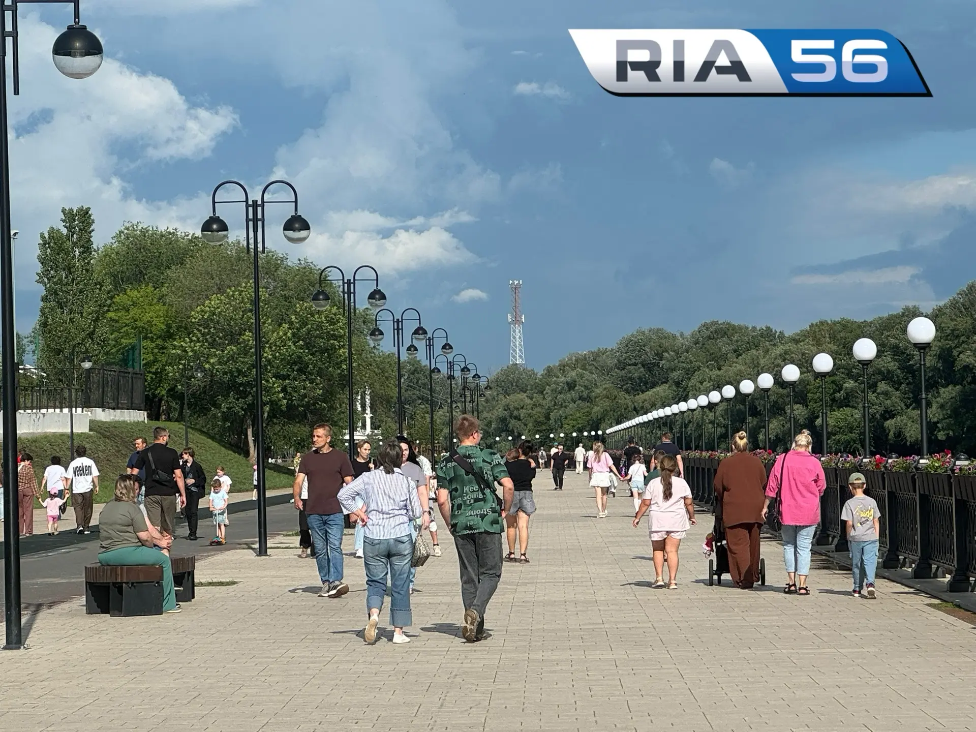 ✅ 13 июня, суббота  

🌕Продолжительность светового дня в Оренбурге 16 часов 39 минут. 

🌻В Оренбур