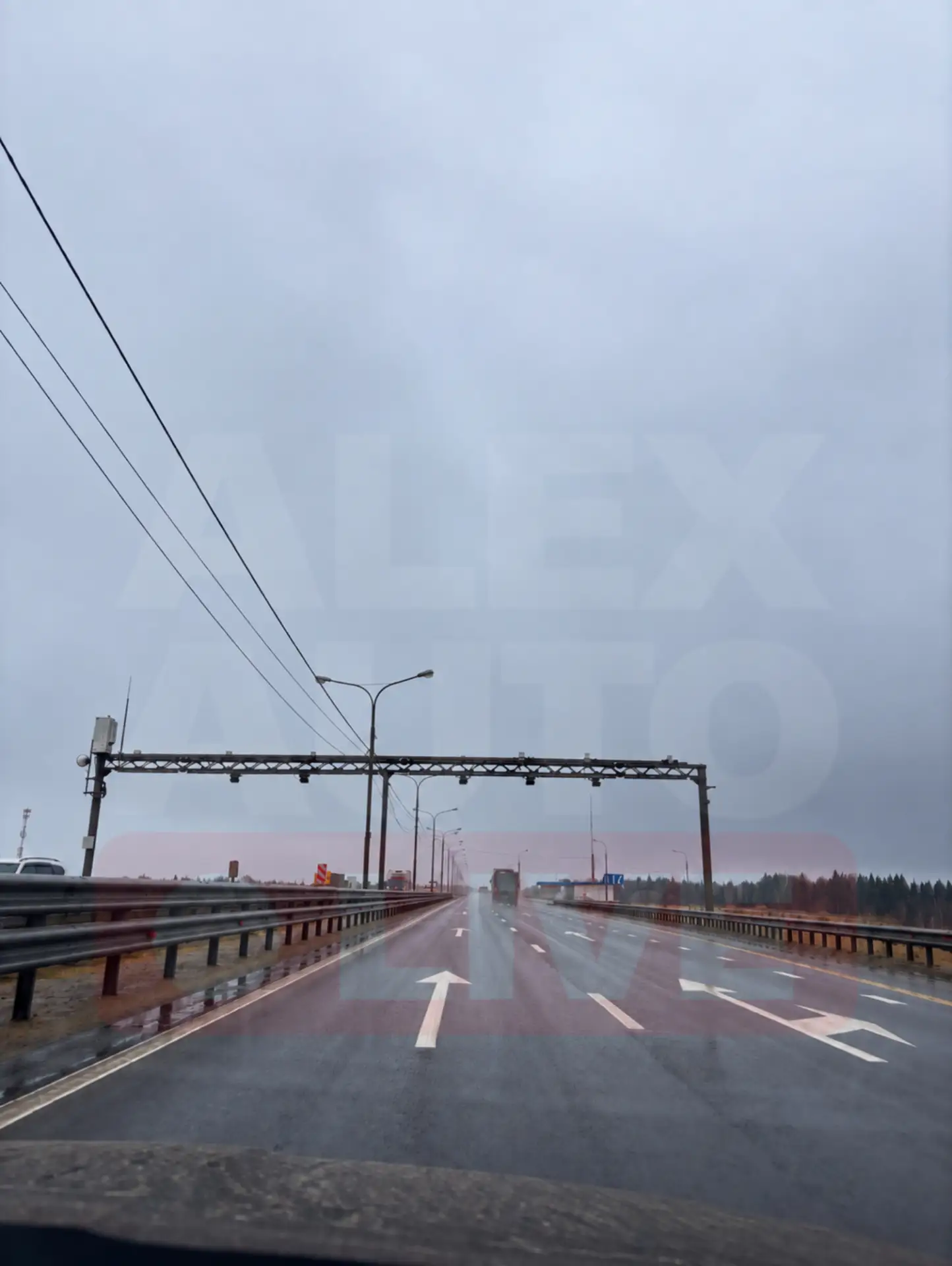 Камеры увидят почти всё: с 2027 года в России начнут фиксировать более 50 нарушений ПДД