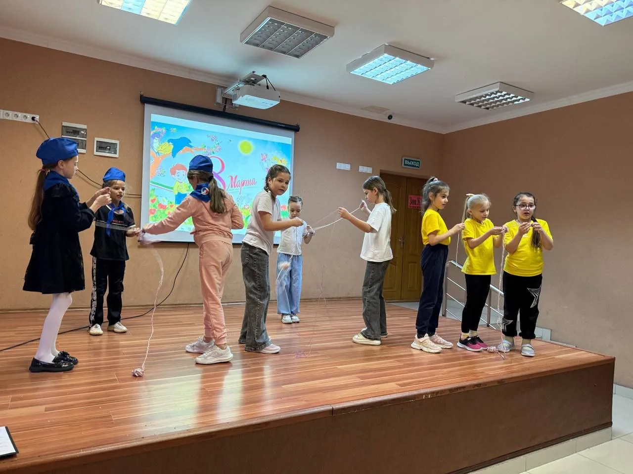 📣 Ну что, свершилось! «А ну-ка, девочки» — старт дан! 💥  На прошлой неделе наша школа превратилась в