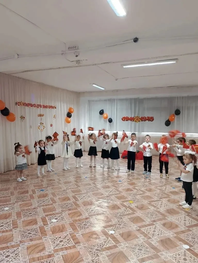 🎖️ Утренник ко Дню Победы в группе №12  Сегодня в группе №12 прошёл яркий и трогательный тематически