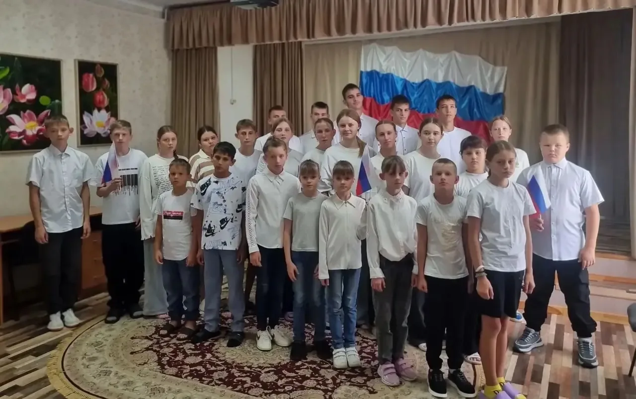 ДЕНЬ ГОСУДАРСТВЕННОГО ФЛАГА РФ 🇷🇺