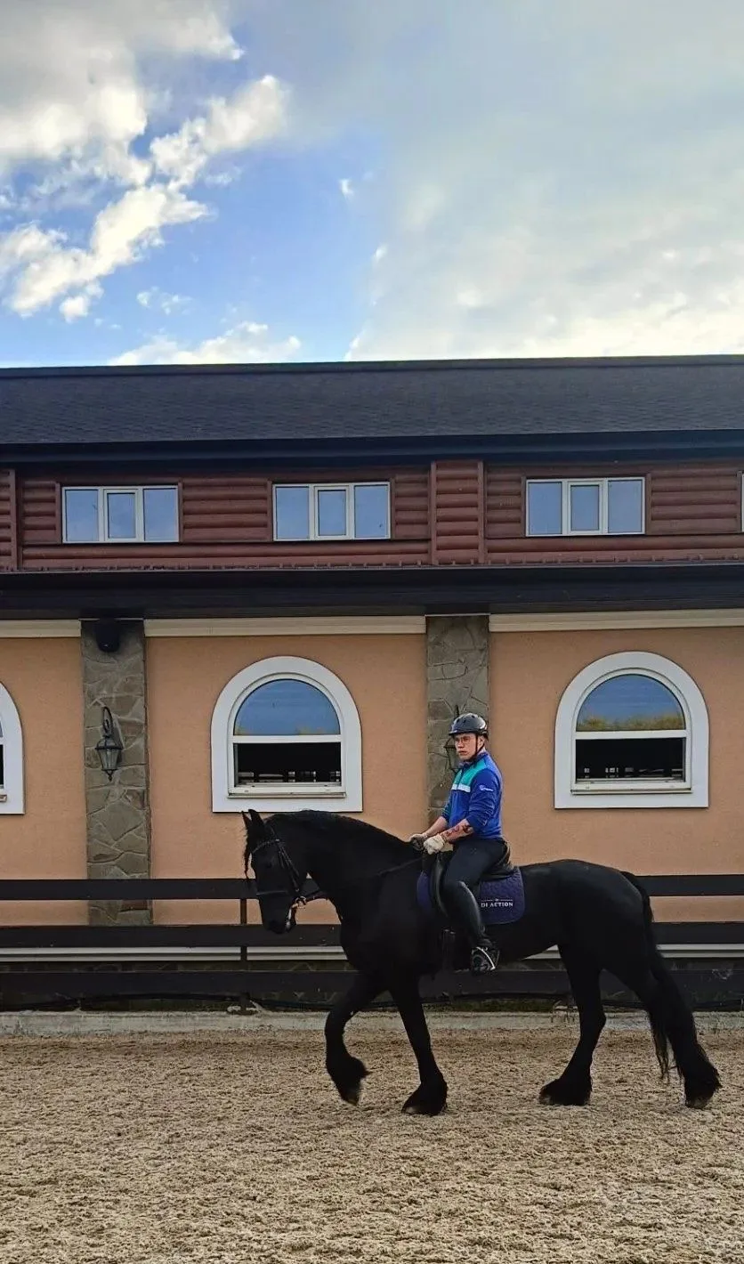 🏇Спортсмены Мустанга представят Югру на Всероссийских соревнованиях по паралимпийской ...