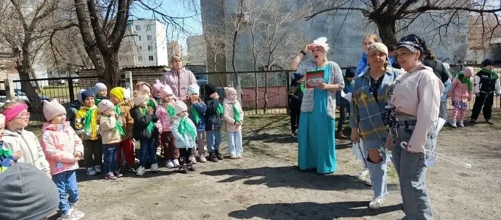 В 12-й группе прошло торжественное и важное мероприятие, приуроченное ко Дню Земли! 🌍✨  Сегодня наши