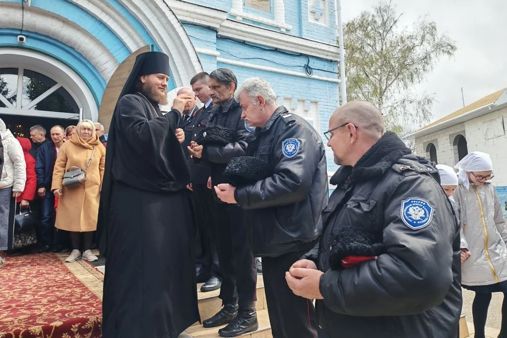 Казачий дух и православная вера  13 апреля в храме Покрова Пресвятой Богородицы станицы Каневской со