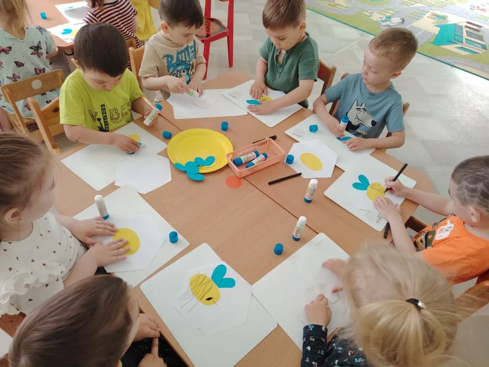 🐝20 мая отмечается Всемирный день пчёл. День, посвящённый этим удивительным насекомым,...