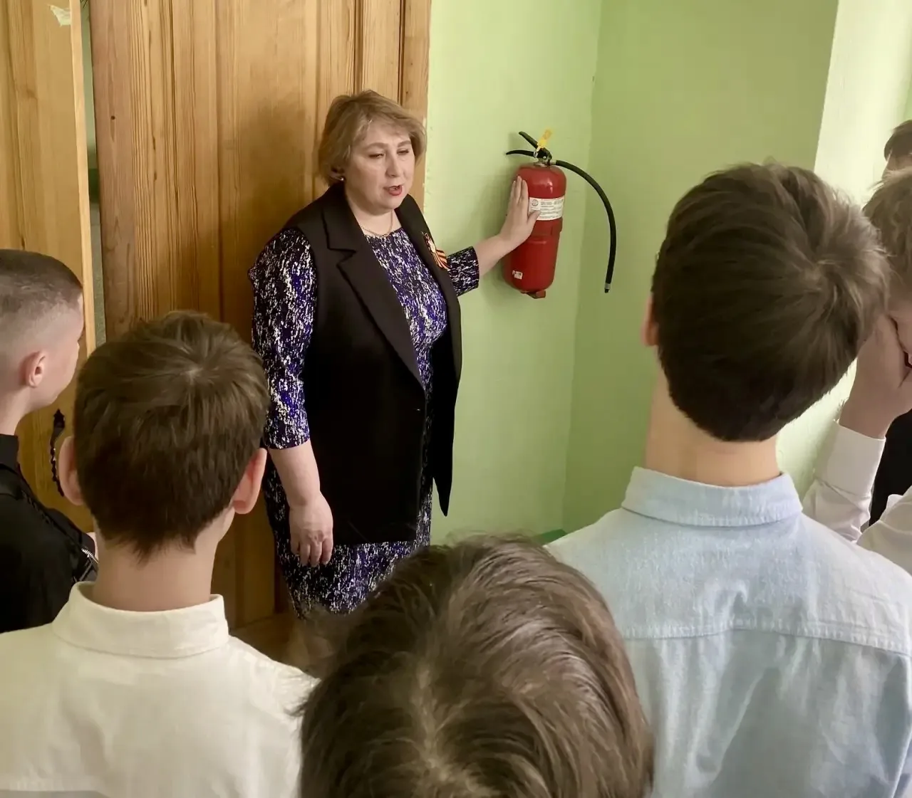 🔥 Безопасность в школе: всё под контролем!  План эвакуации — это не просто картинка на стене, а обяз