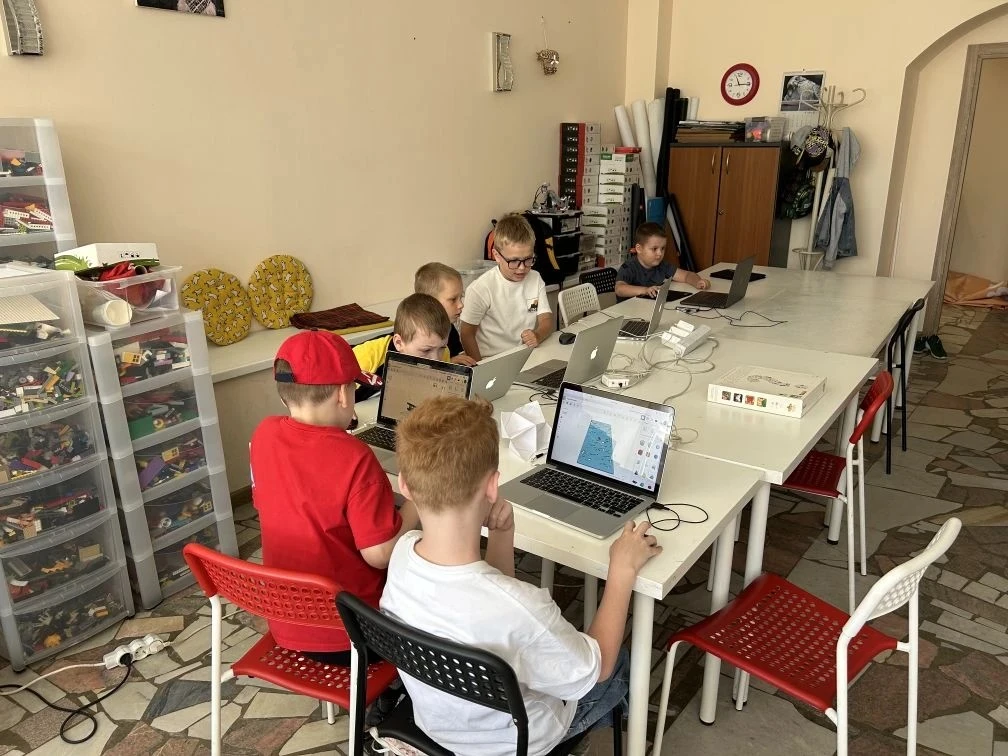 🔍 Стартовала 5 смена летнего городского лагеря РОБОЛАТОРИИ