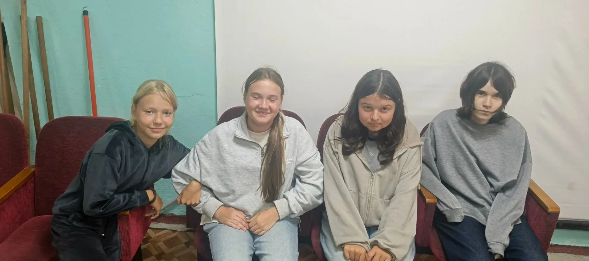 18 августа в СДК деревни Выскатка прошла познавательная беседа с подростками “Учимся пр...