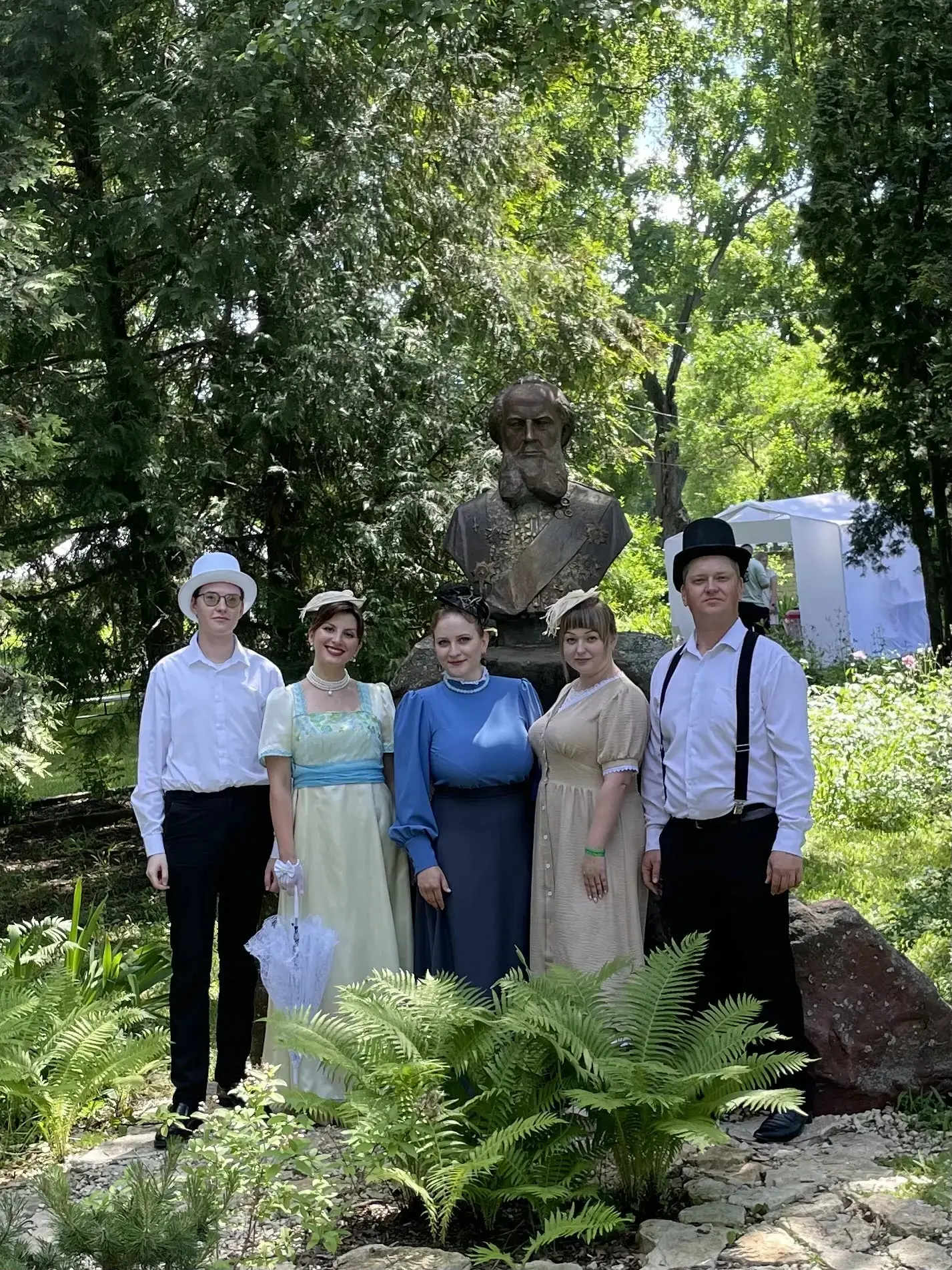 📍В усадьбе П. П. Семёнова-Тян-Шанского состоялся бал, ставший ярким культурным событием. Гости прин