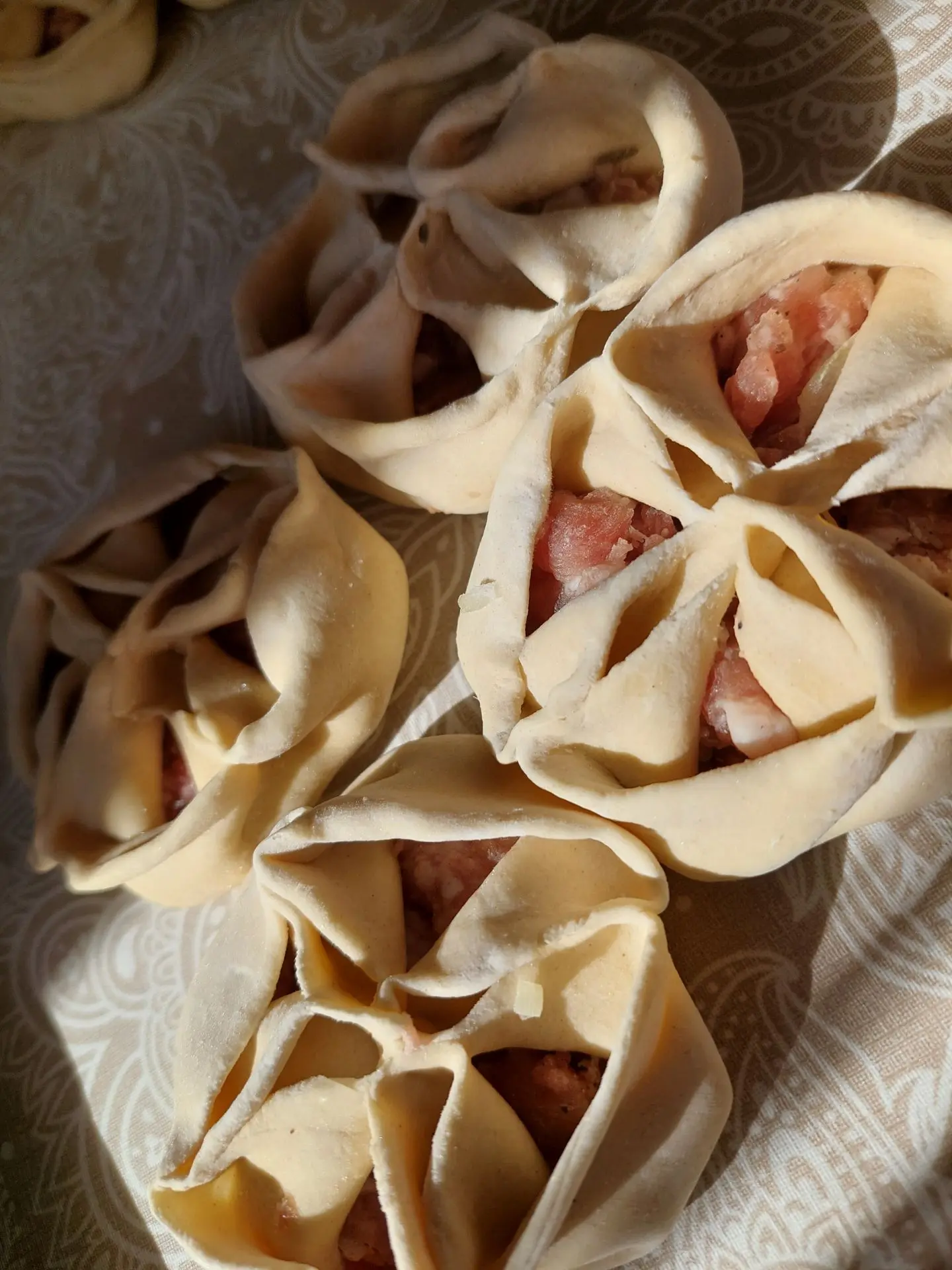 Сегодня у меня очень насыщенное утро,долепка и фасовка🥟
