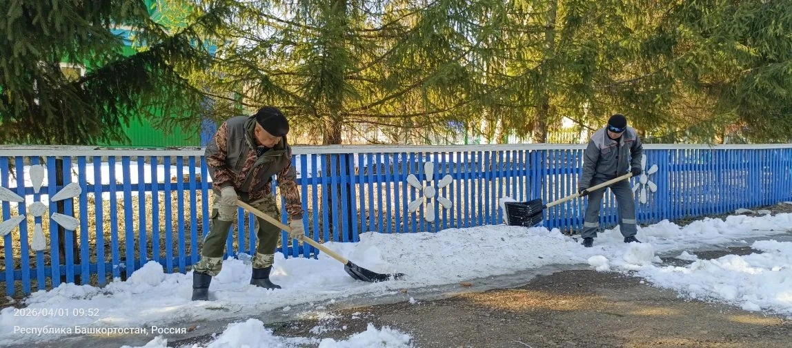 Отличный старт! 💪 Коллектив МБОУ СОШ д. Худайбердино сегодня вышел на субботник. Убрал...