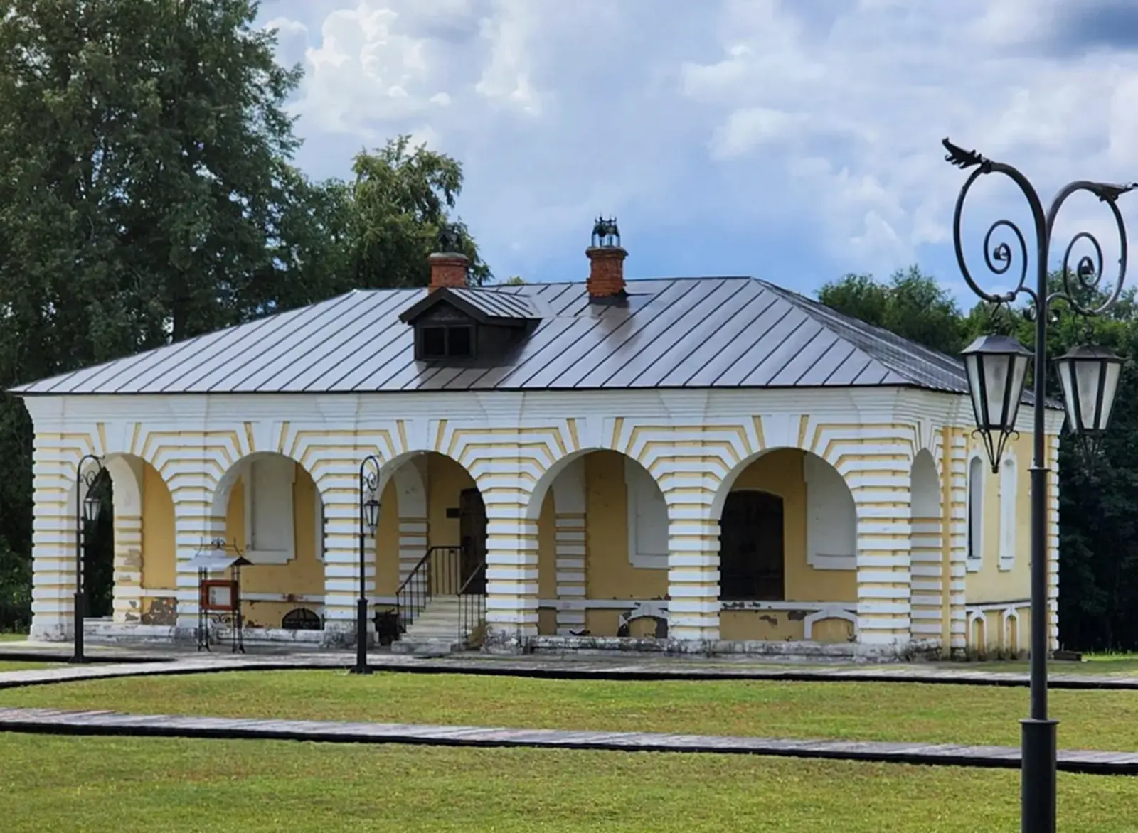 В Лосино‑Петровском восстановили исторические минеральные скважины в усадьбе Якова Брюс...