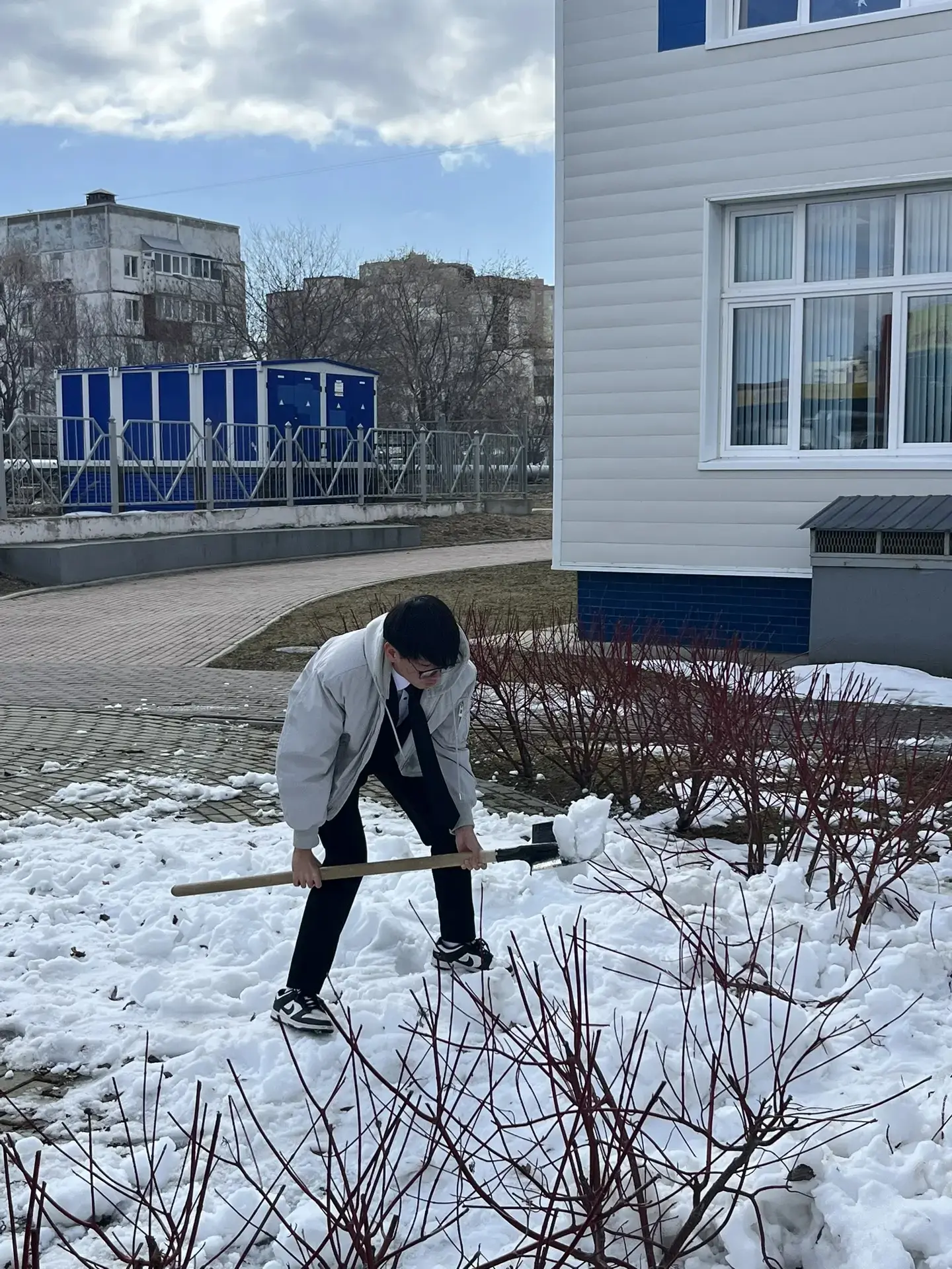 🌿Чистая пятница: весенний переполох   🌞Сегодня наша гимназия вновь вышла на весеннюю «чистую пятницу