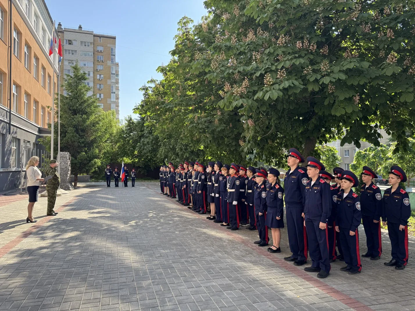 🎉 Сегодня в Казачьем корпусе прошла торжественная линейка для учащихся 5–8 классов — на ней подвели