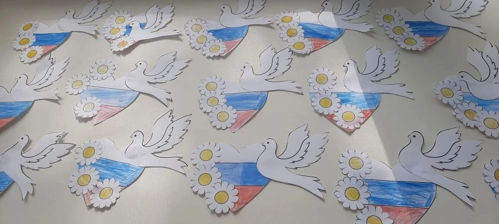 В сташей группе детского сада, под руководством воспитателя Благодарной Л.В. прошло занятие по худож