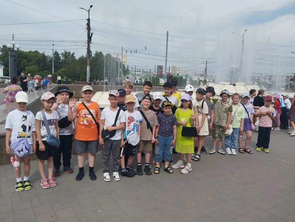 🌴Пришкольный лагерь. Путешествие. День 6.🌴

🎼Сегодня наши путешественники отправились в Омский го