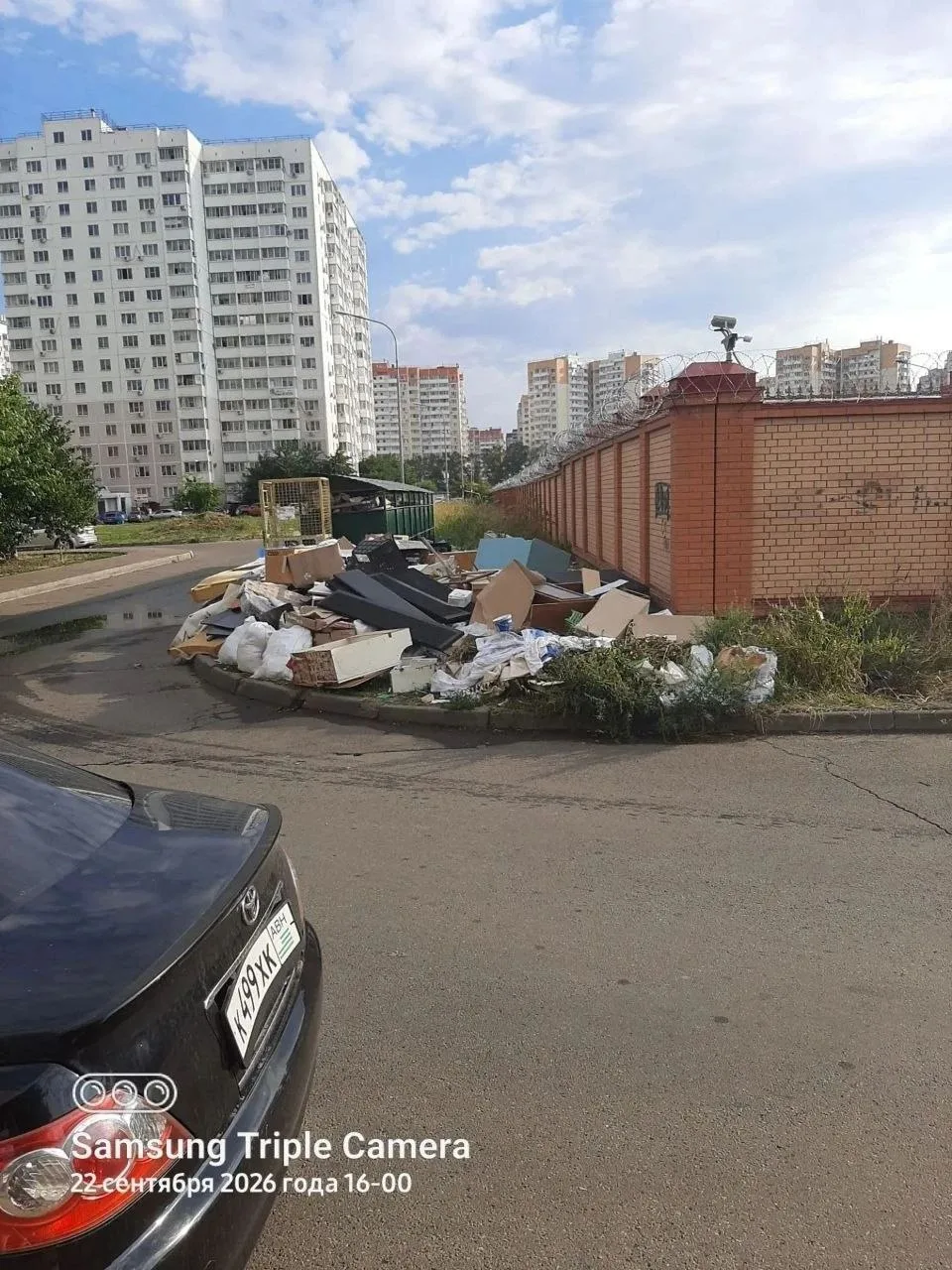 Краснодарцы пожаловались на трёхмесячную свалку на Черкасской