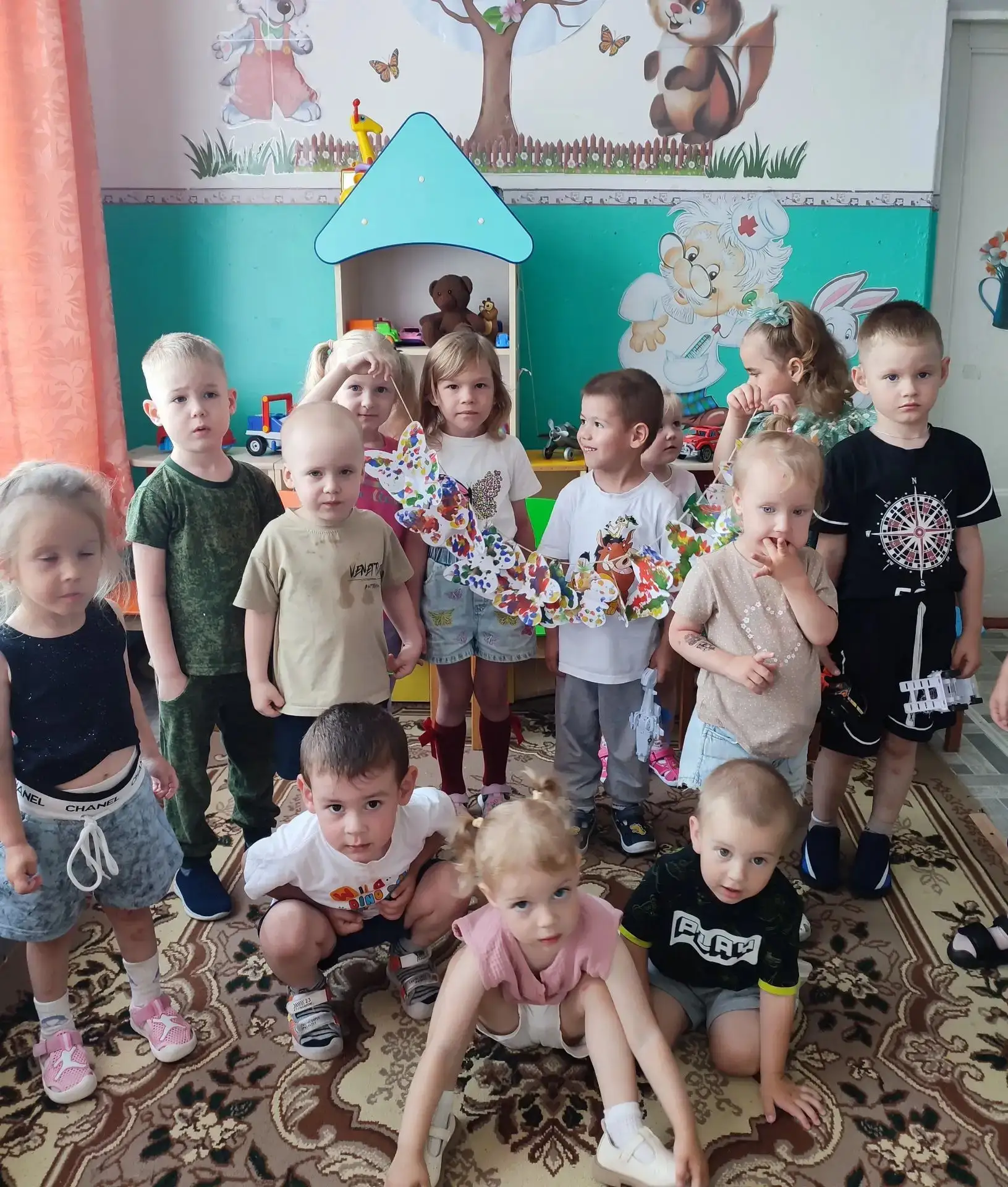 В разновозрастной группе среднего возраста, прошёл тематический праздник " День бабочек"- это отличн