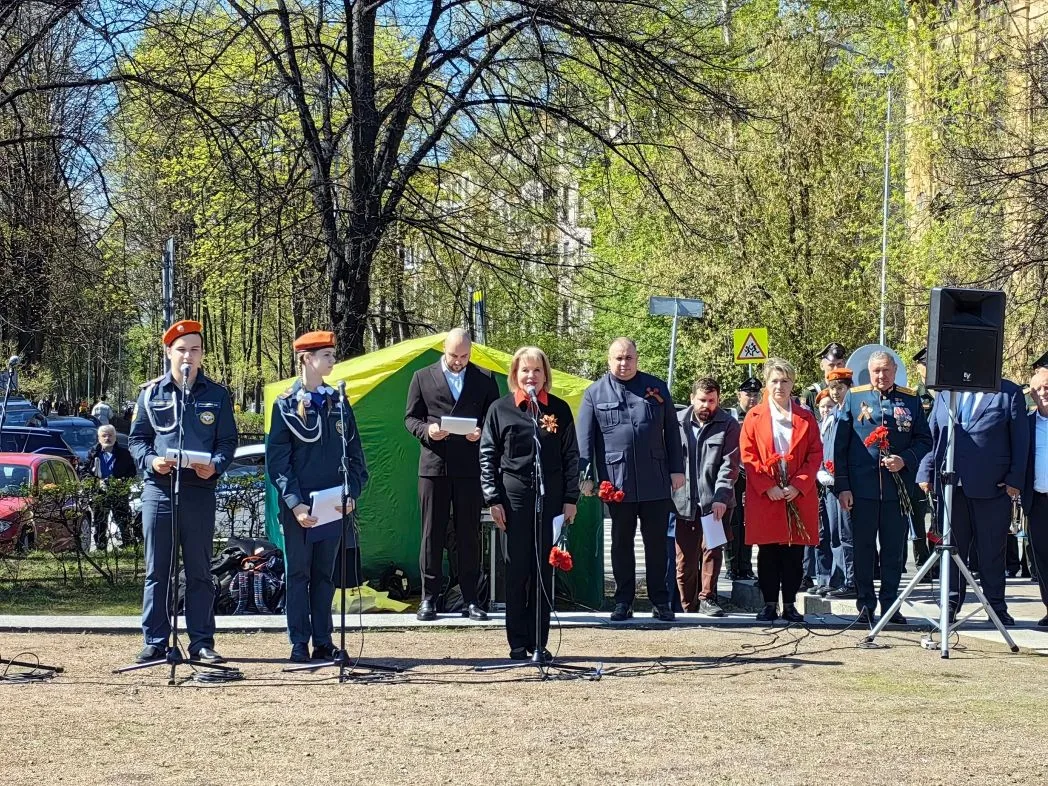 🇷🇺 В преддверии Дня Победы на площади Балтийских Юнг состоялась торжественная церемония памяти о юно