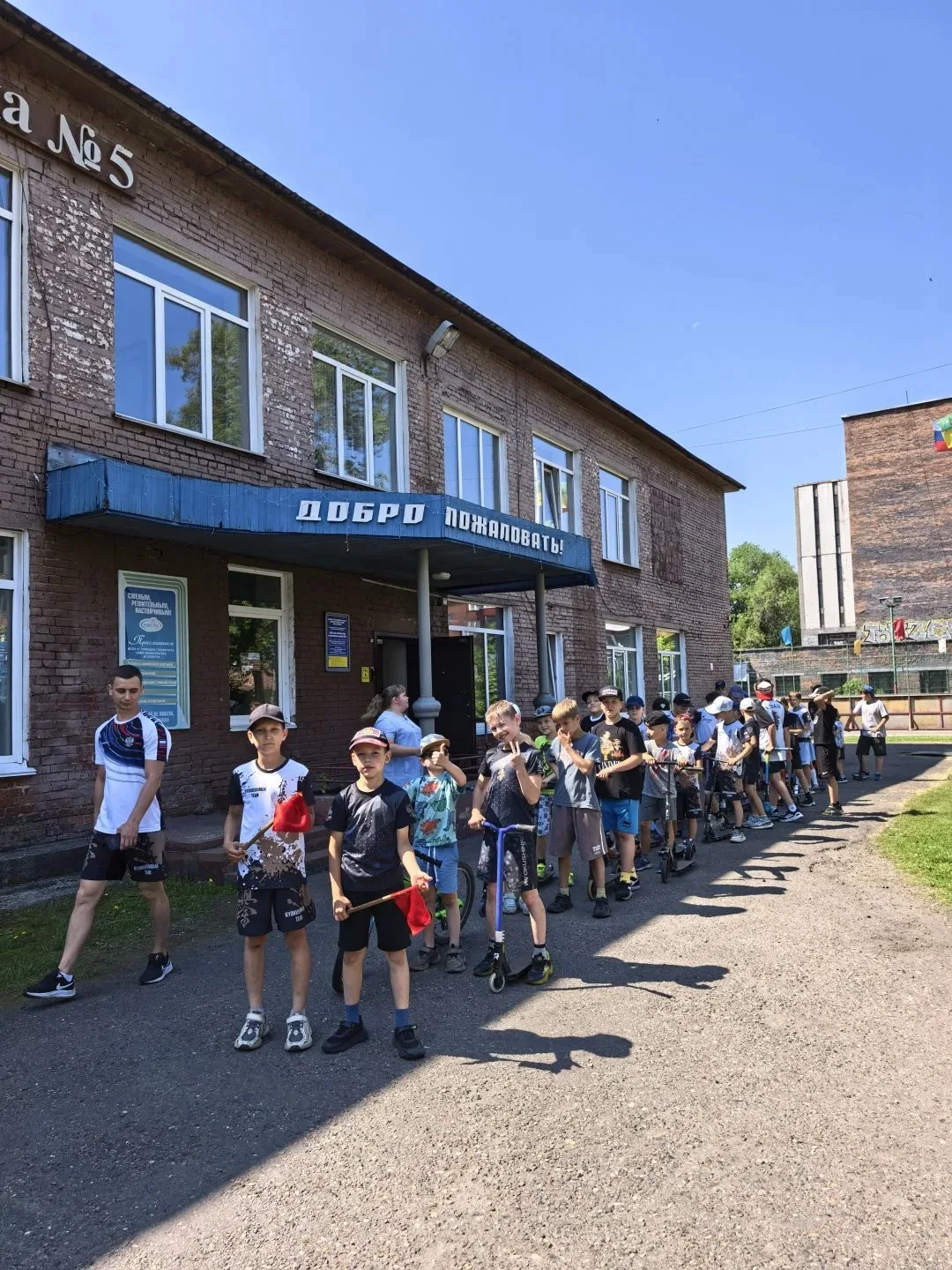 ☀️ Безопасное лето: спорт + ПДД = идеальный день! ☀️

Сегодня наши юные спортсмены зарядились не тол