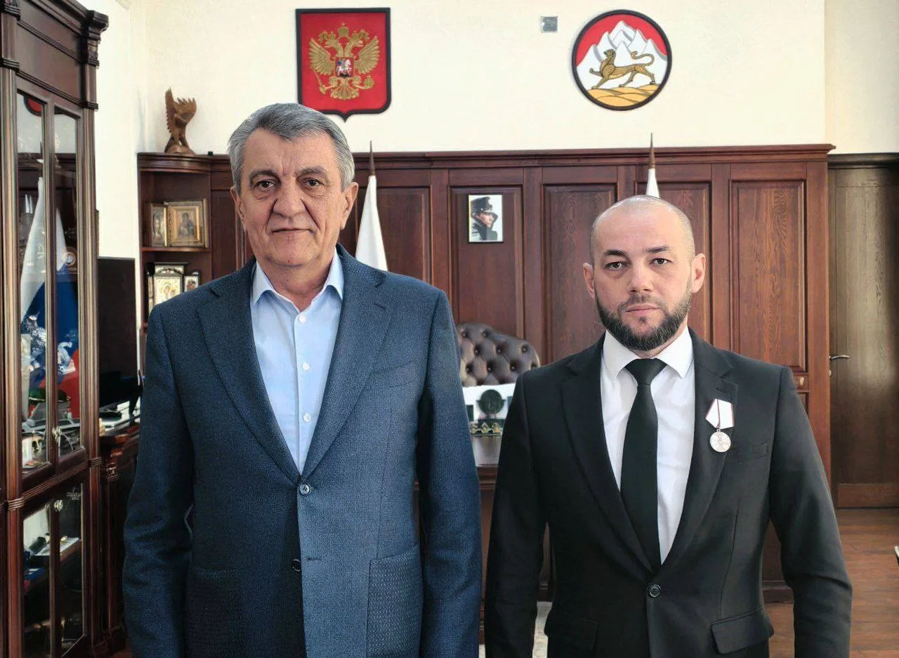 Директор Владикавказского многопрофильного техникума, ветеран СВО  Станислав Дзгоев пол...