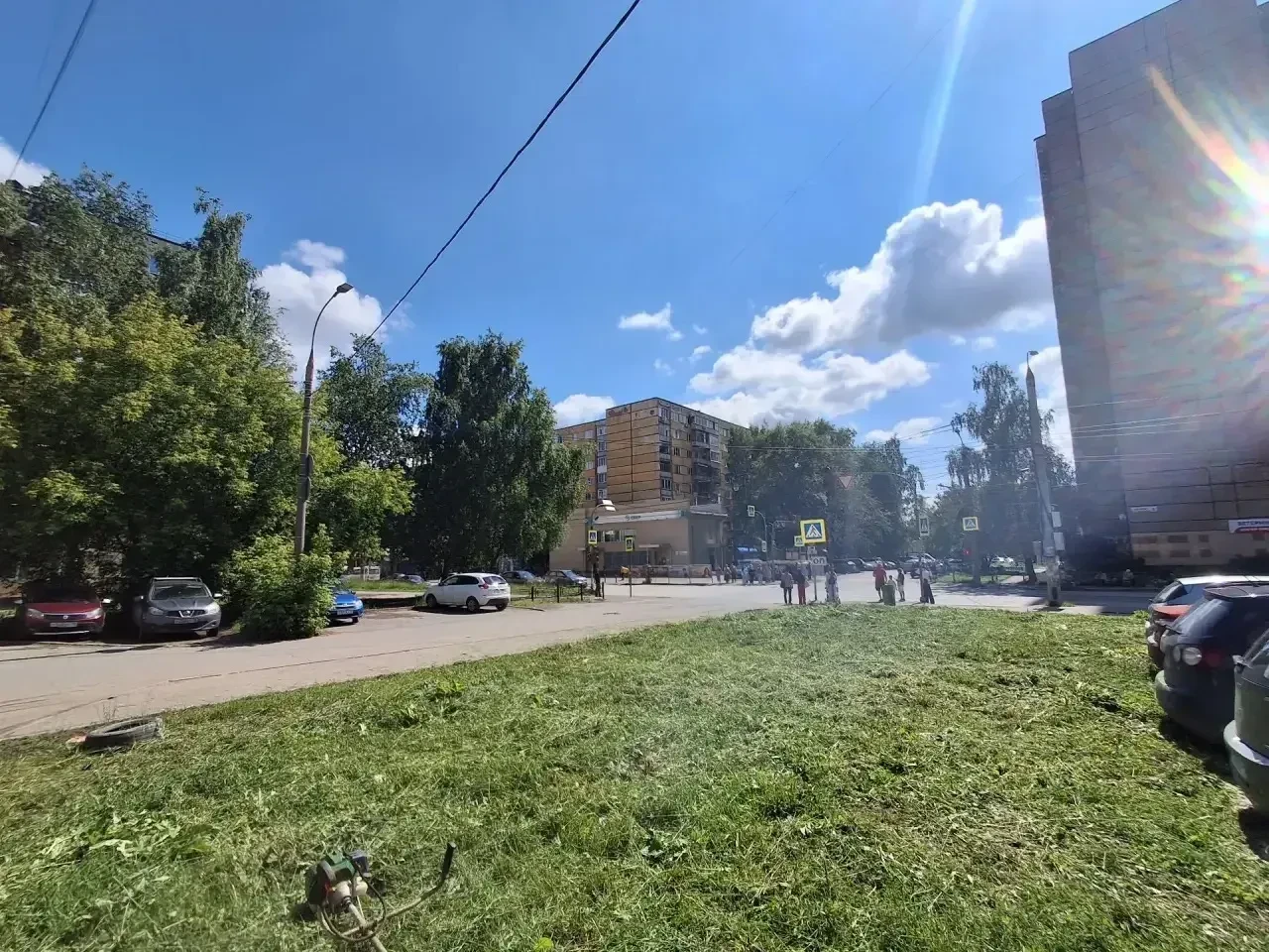🌿Благоустройство муниципальных территорий продолжается

На территории Устиновского района проводятс