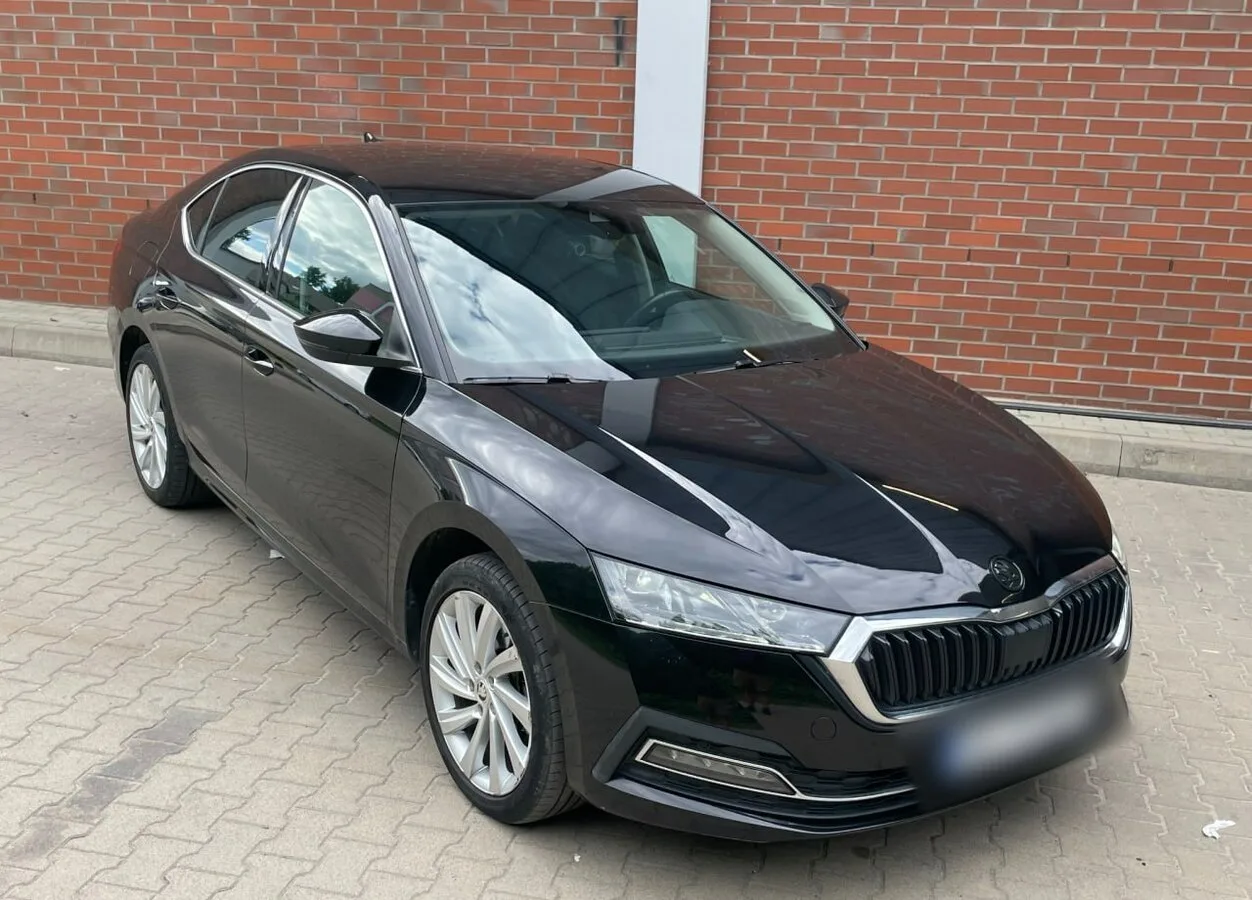 Skoda Octavia 2023 4x4 — 1.790.000 ₽