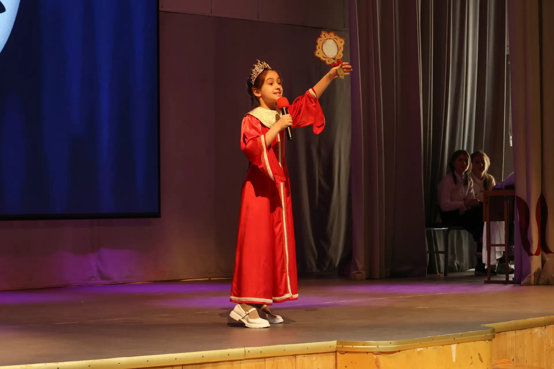 ✨ Сцена, слово и 15 лет вдохновения: творческий вечер в лицах  🎭 В рамках декады искусств в нашем ли