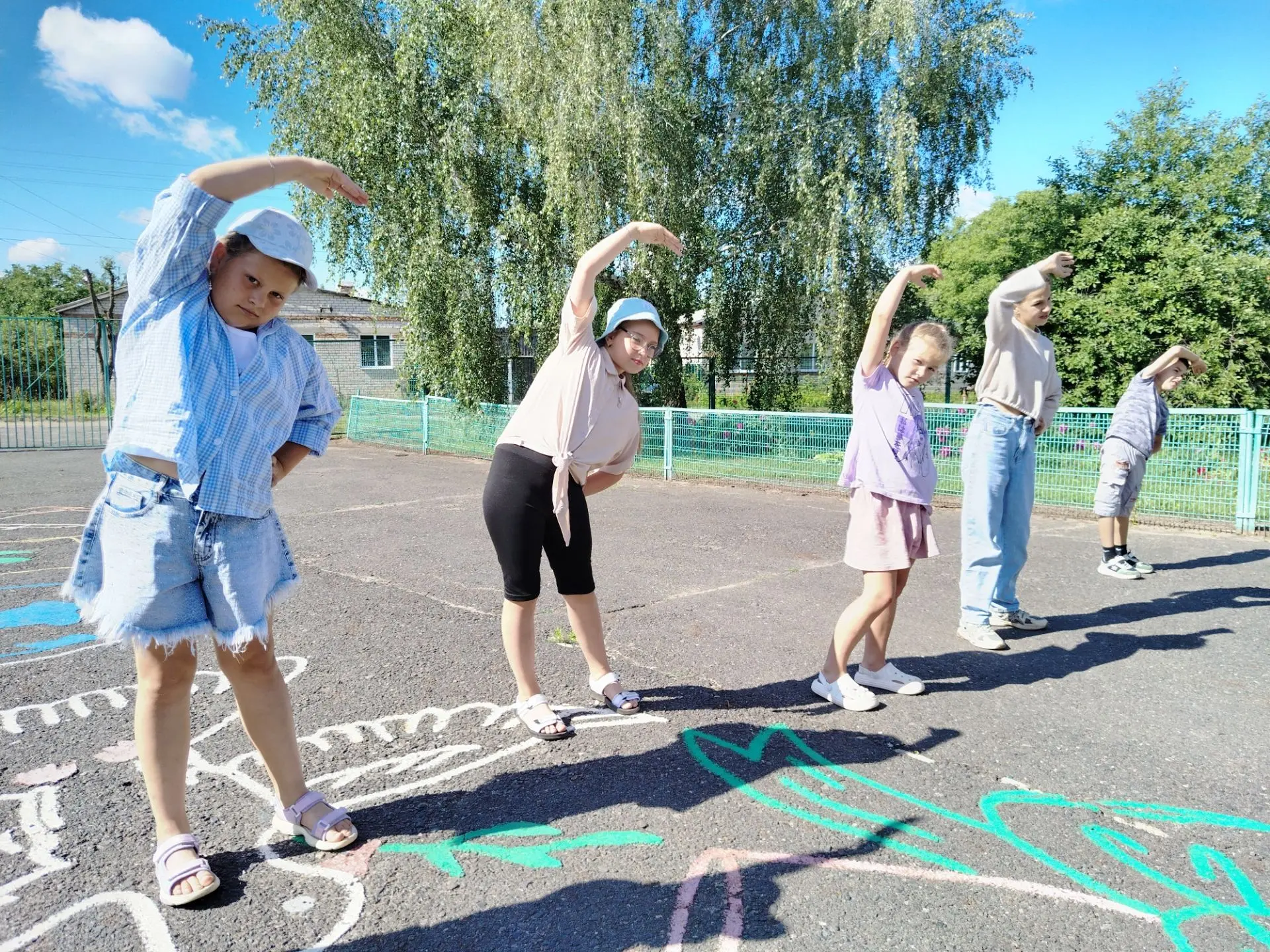🧚‍♂️✨ В нашем лагере «Лучик» сегодня был по-настоящему сказочный день!

🔮 После утренней зарядки р