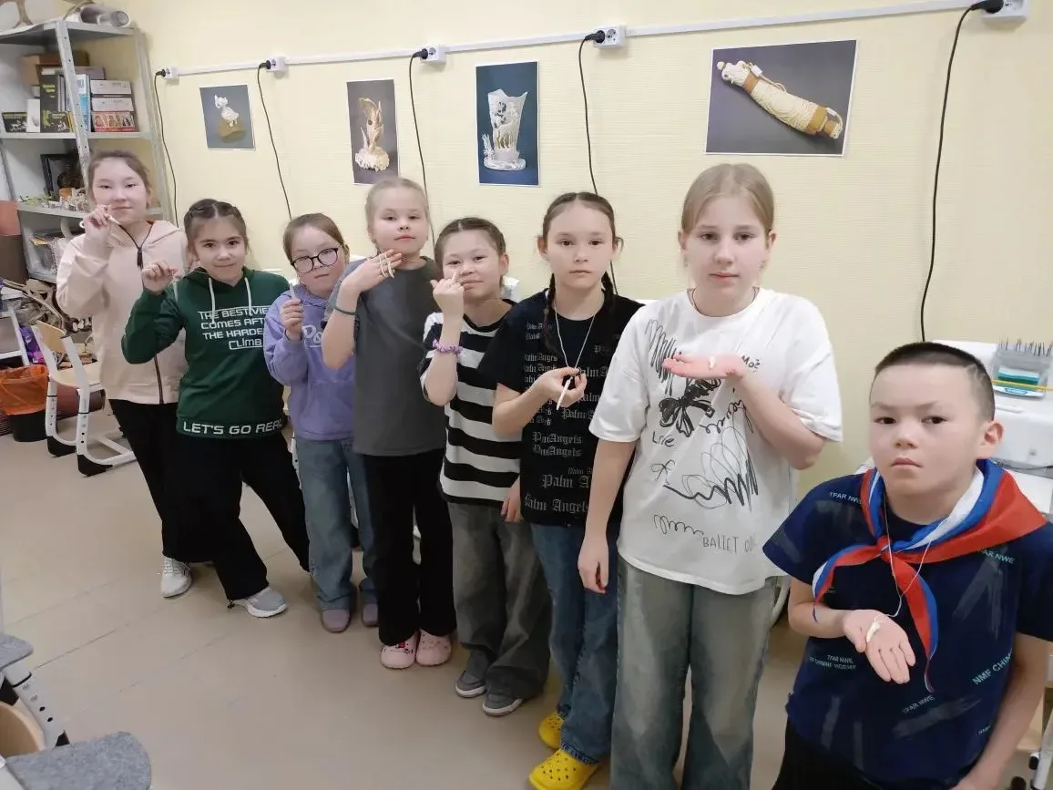 Привет! Вот такие сувениры для родных сделали ребята  на занятии в мастерской «Резьба п...
