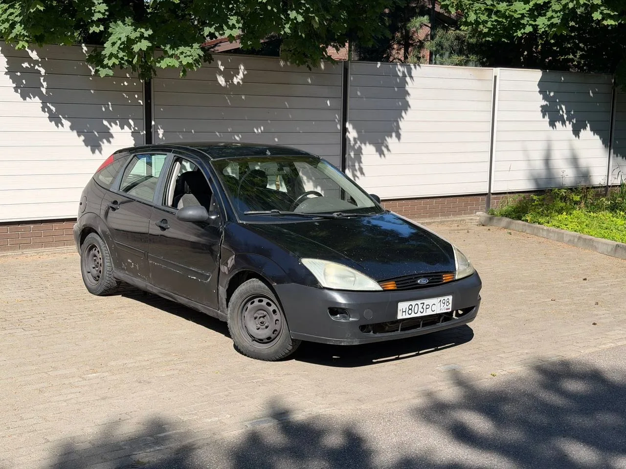 Продам трудягу , 2.0 литра мотор тянет хорошо , коробка автомат переключает , все что нужно работает