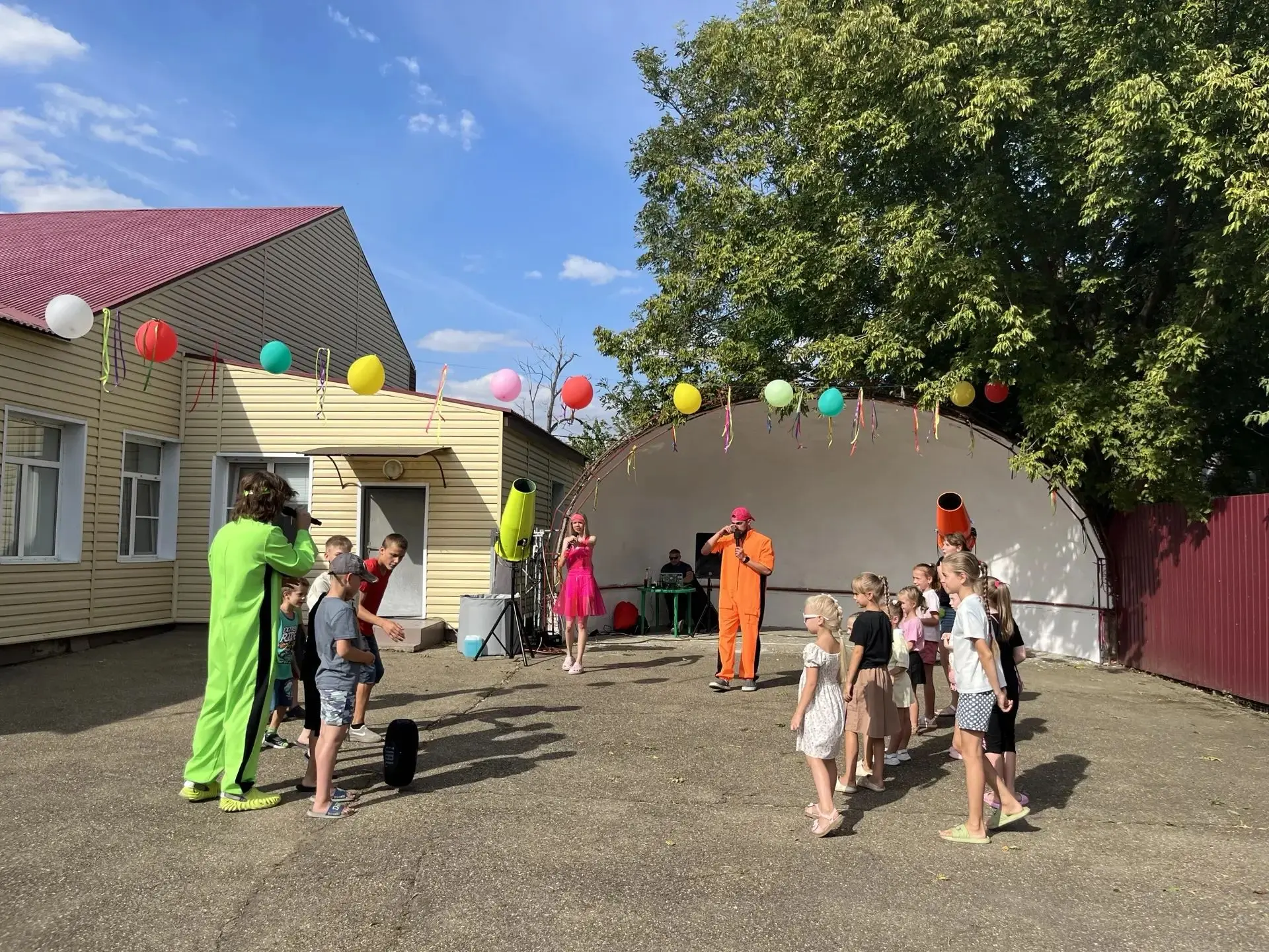 🎊🎉✨Сегодня в Газырском сельском поселении царит праздничная атмосфера! Не сиди дома, ...