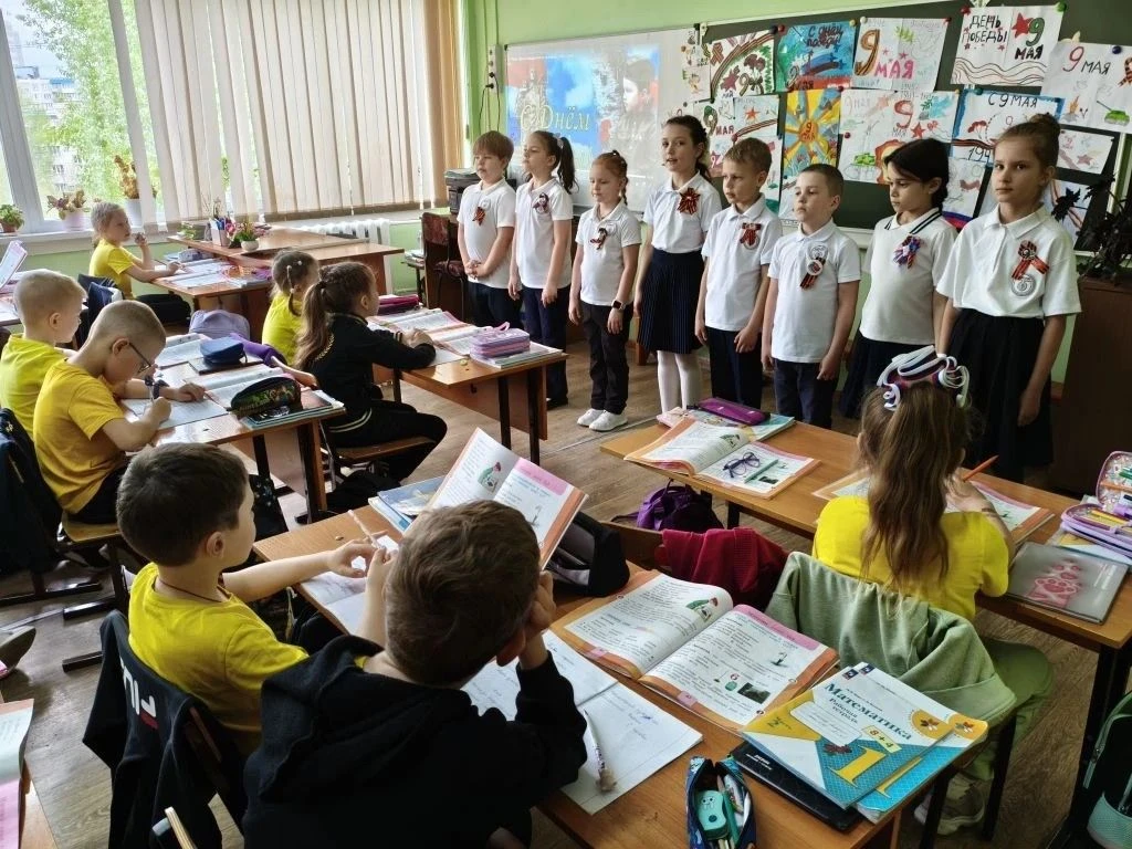 Возгордимся нашими дедами 🇷🇺✨ С них пример достойный мы возьмем 🎖️. Подвиг их пусть нас научит с Вам