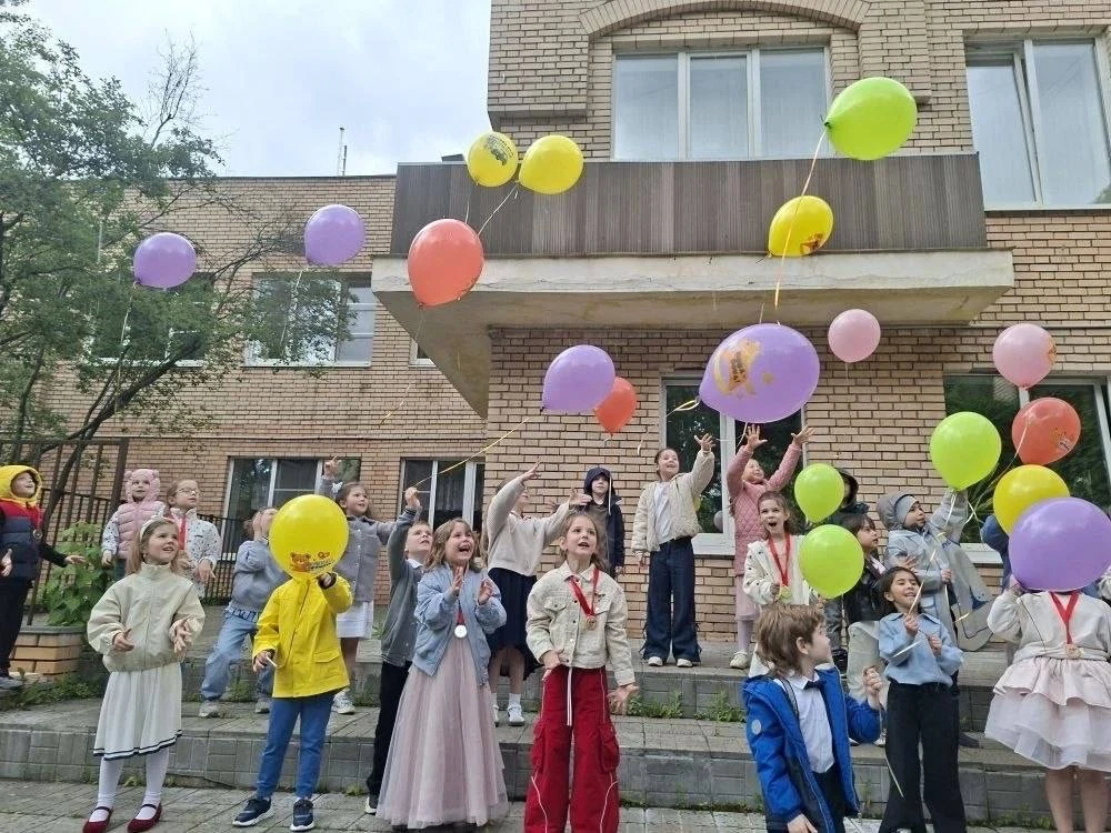 Выпускные в наших детских садах 🔔

Во всех дошкольных отделениях школы прошли выпускные праздники —