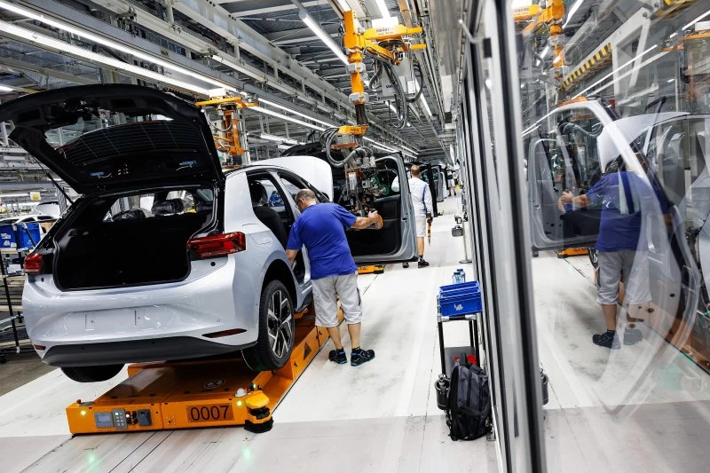 Названы авто, которые Volkswagen снимет с конвейера ради выхода из кризиса