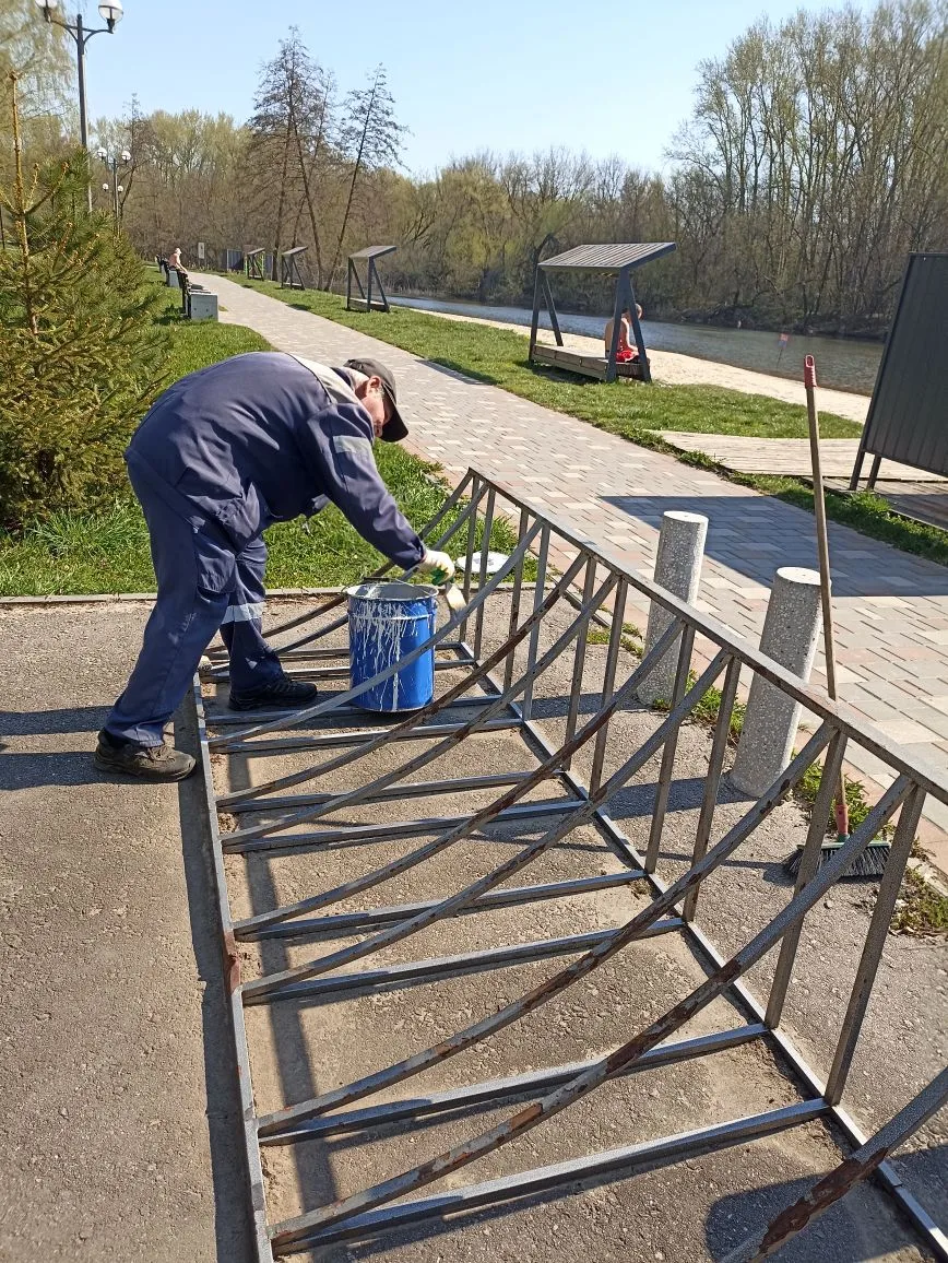 Подготовка к летнему сезону продолжается. Начинаем готовить пляжи к купальному сезону.