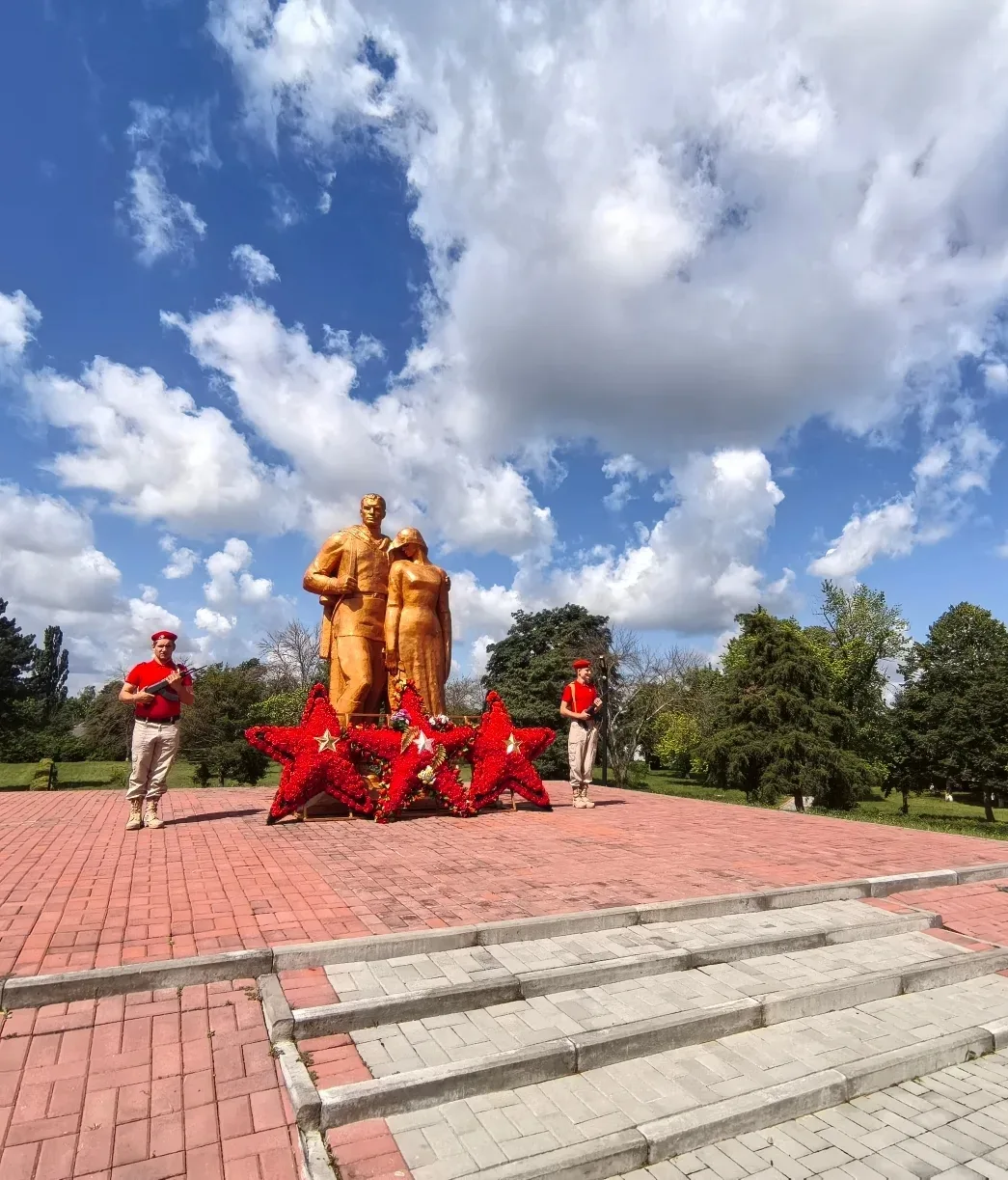 ❗Сегодня в рамках краевой велосипедной патриотической туриады «Эстафета памяти» на Кургане Славы ста