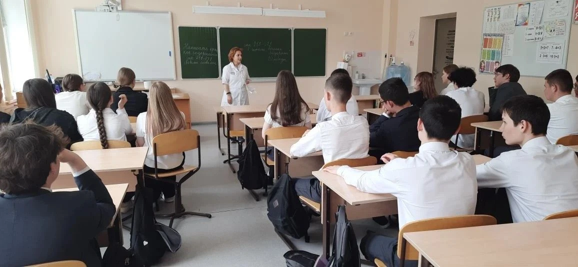 🧑‍⚕️ Знания — лучшая защита: врач‑дерматовенеролог провела важные беседы со школьниками

Доктор Цив