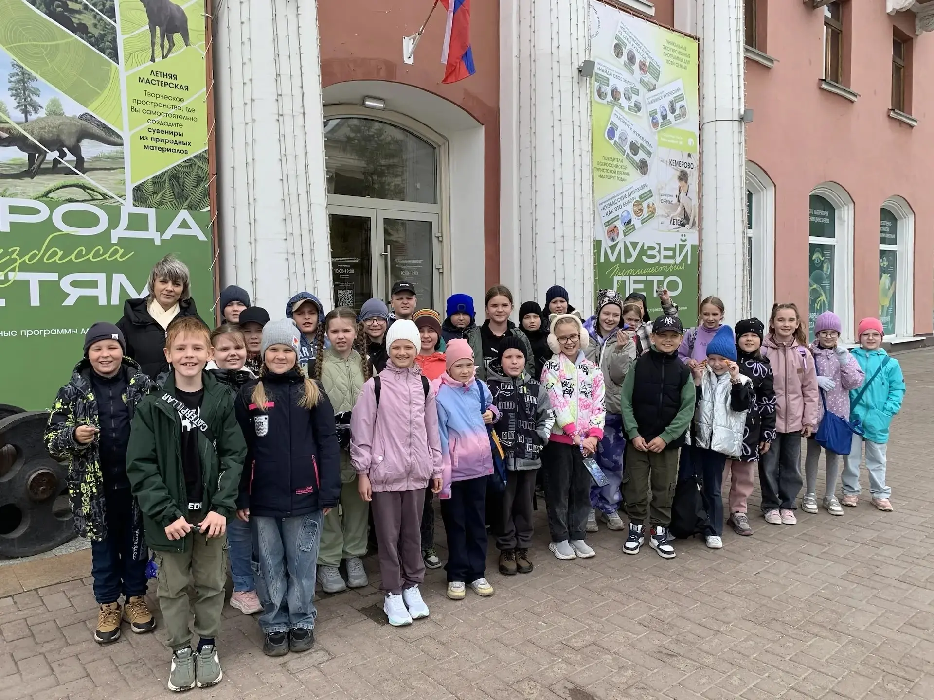 🚀 Путешествие во времени и космосе: как наши дети стали археологами и космонавтами! 🦖✨