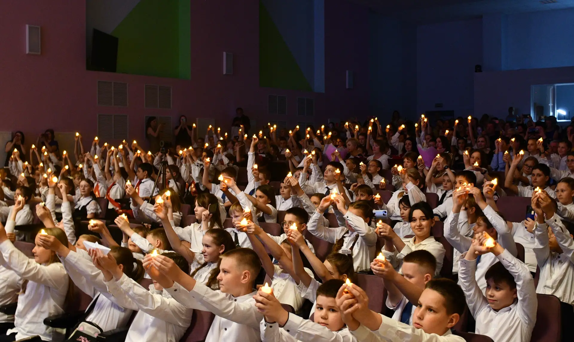📍Выпускной 4‑х классов: «Сказка о потерянном времени» ожила!  22 мая выпускной для четвероклассников