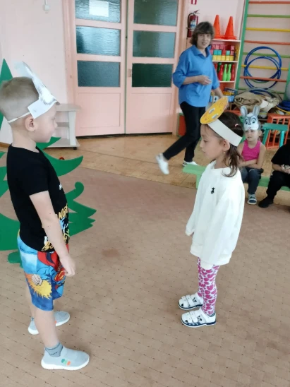 В гостях у сказки: театрализованное представление «Колобок» в старшей группе