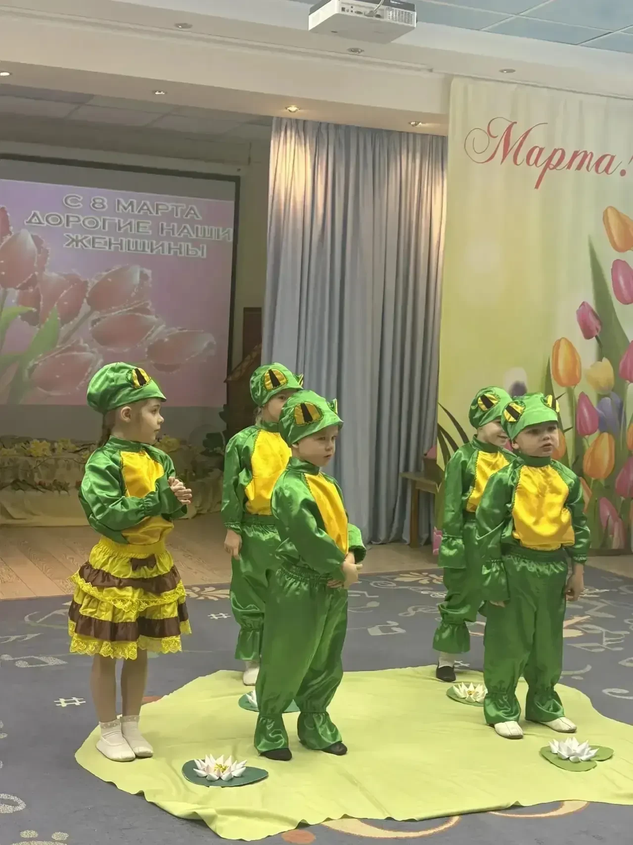 🌷Весенний букет для самых любимых 🥰  В дошкольном отделении ШИК 16 прошли праздничные утренники, пос