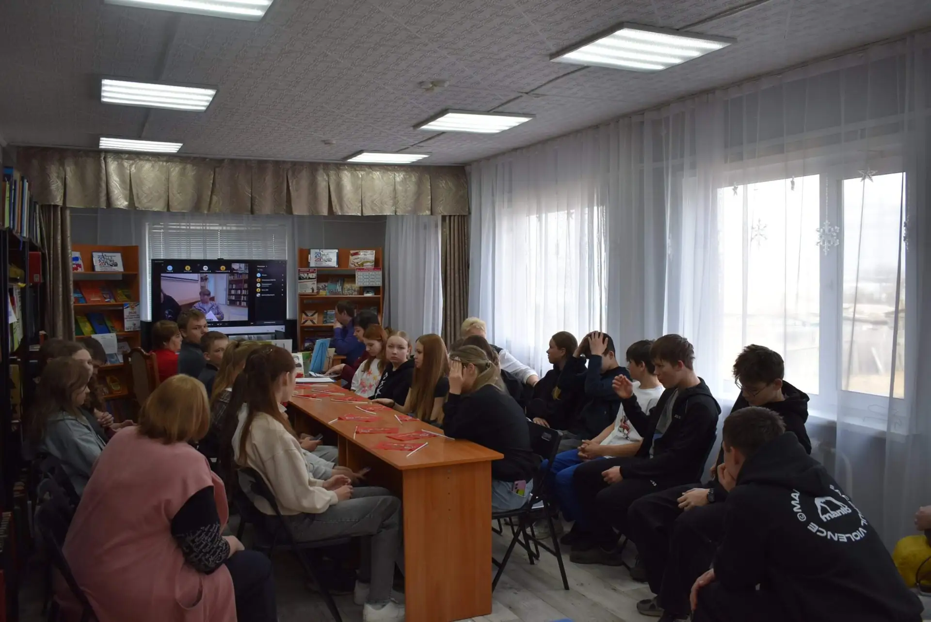 Межрегиональный телемост Краснотуранск, Красноярский край – Омск – Сланцы, Ленинградская область – Ш