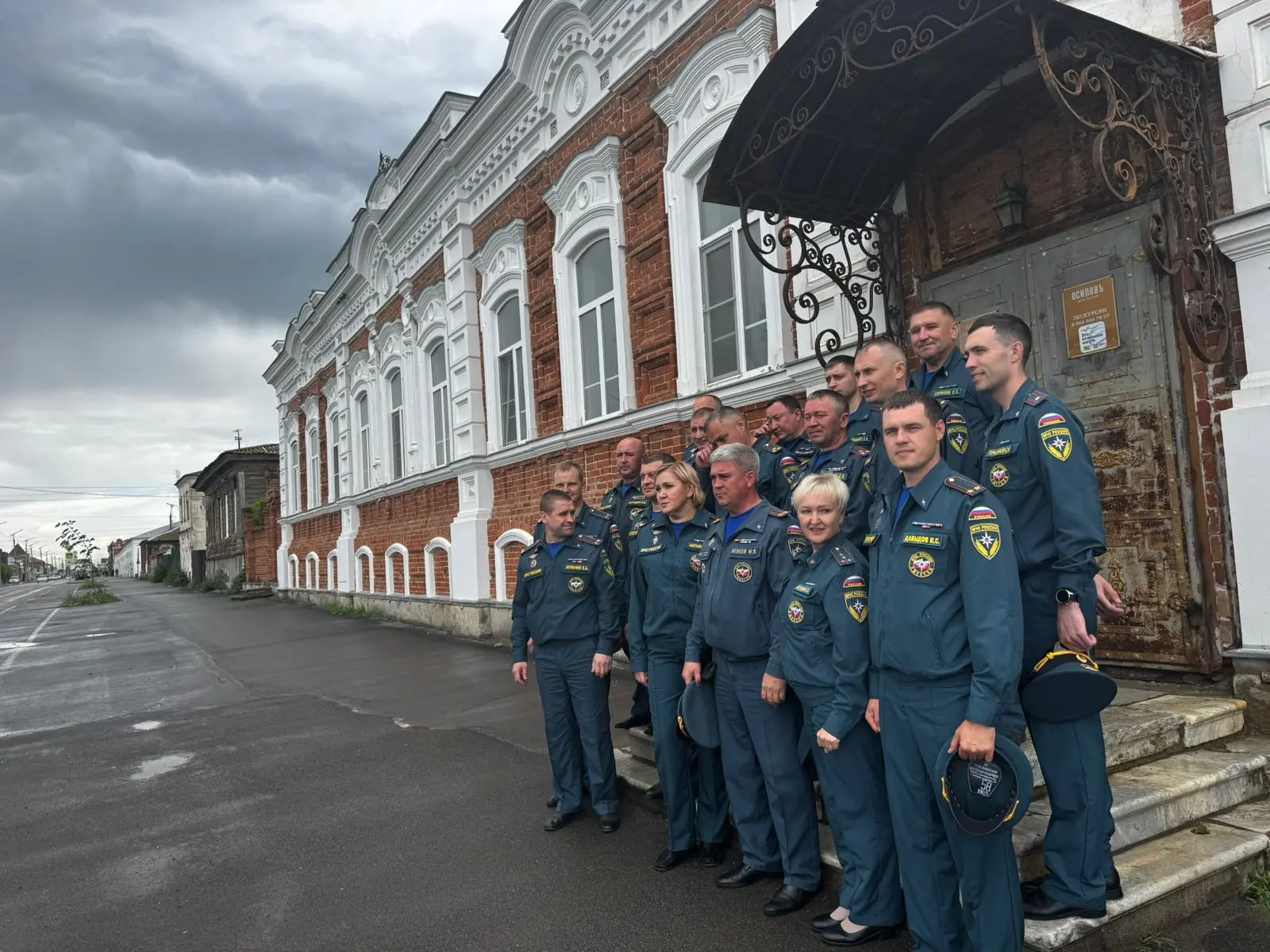 🏆 Инспекторы и дознаватели МЧС со всей области оценили историю Троицка

У нас в гостях — лучшие из 