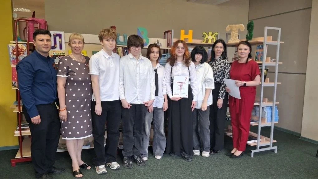 ⭐️ Знать, чтобы помнить!  😌 В нашей школе прошёл интеллектуальный квиз, посвящённый Победе в Великой