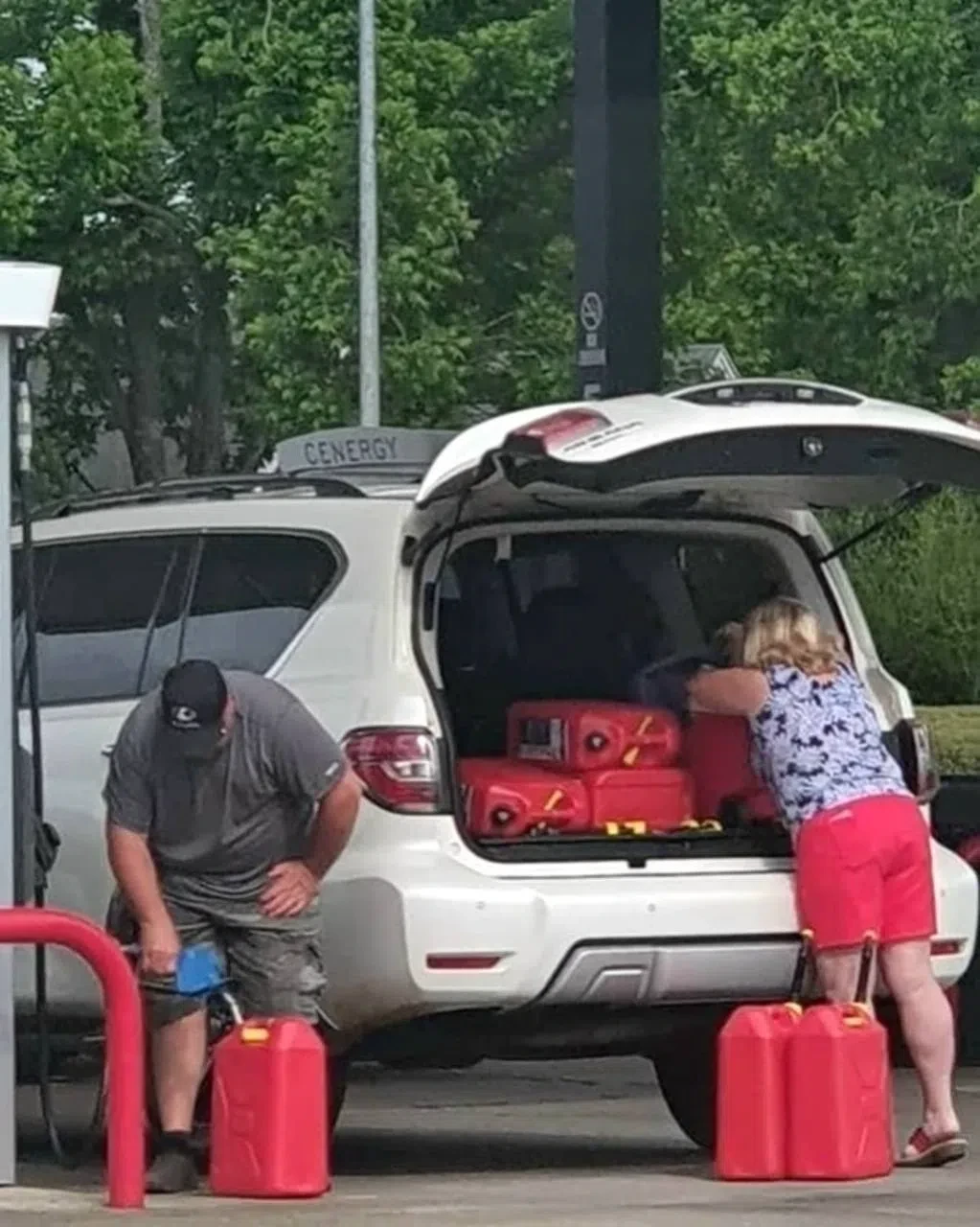⛽Власти Нижегородской области попросили снять запрет на продажу бензина в канистры на АЗС.