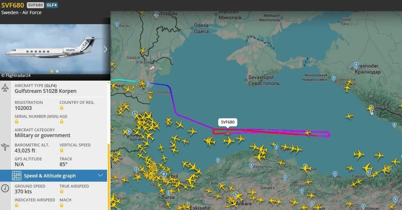 ⚠️ Шведский самолет-разведчик Gulfstream S102B Korpen провел над Чёрным морем почти сем...