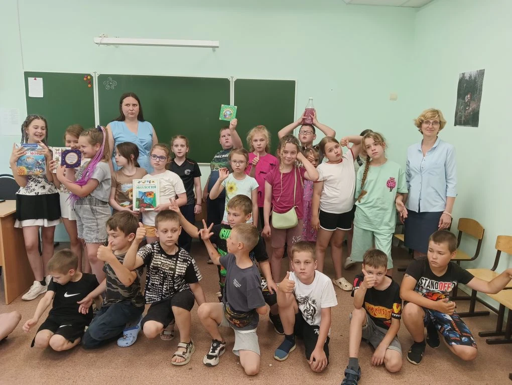 10 июня сотрудники библиотеки- филиала №11 МБУ "Централизованная библиотечная система ЭМР" организов