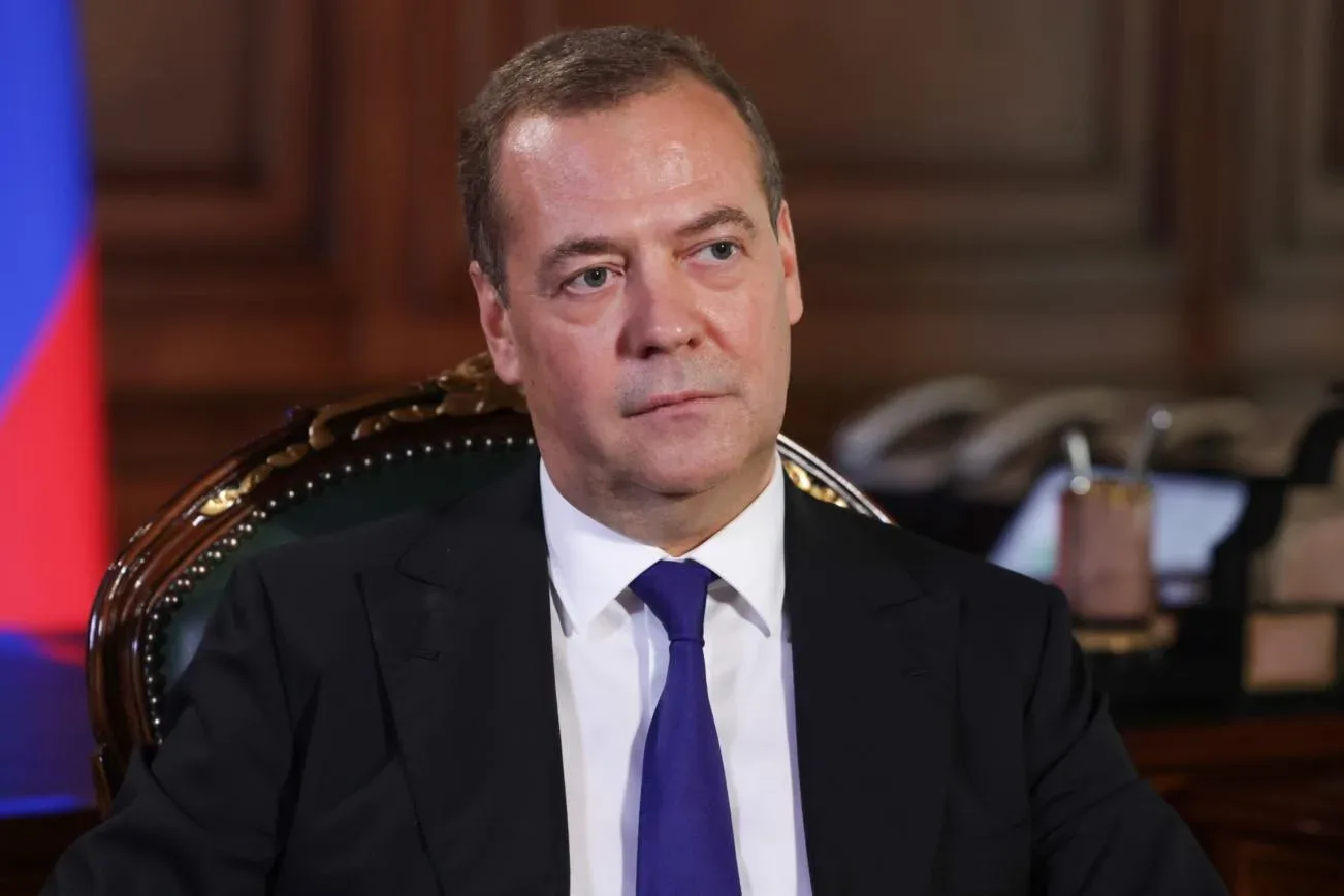 «Польша часто воевала с Россией, но всегда проигрывала», — Медведев ответил главе МИД П...