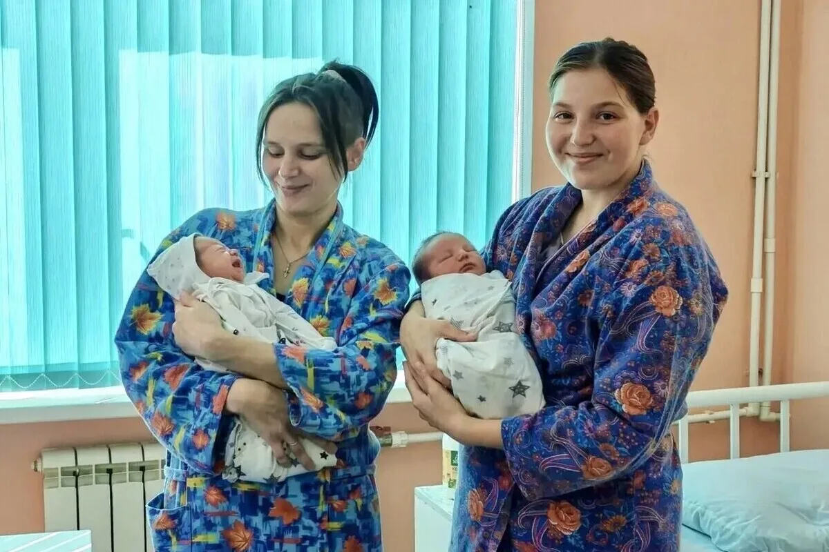 В Серпухове две сестры стали мамами в один день